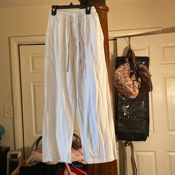 White draw string waist capris never worn - Picture 1 of 8